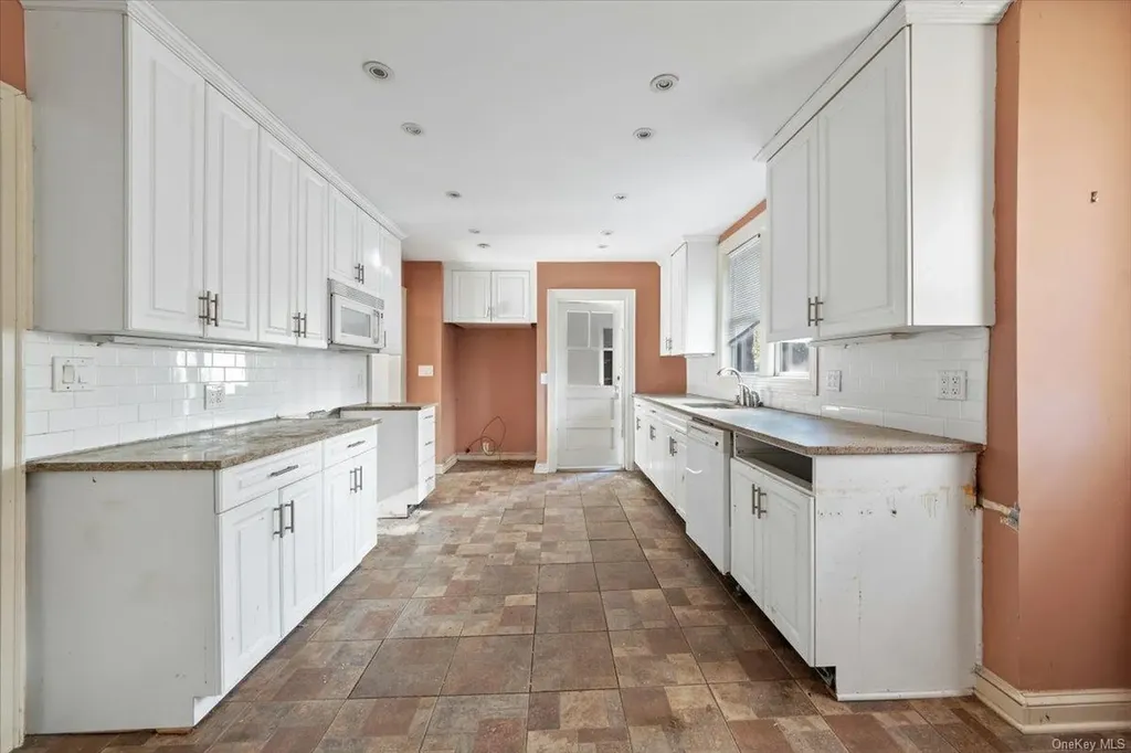 50 Edgecliff Terrace Yonkers NY 10705