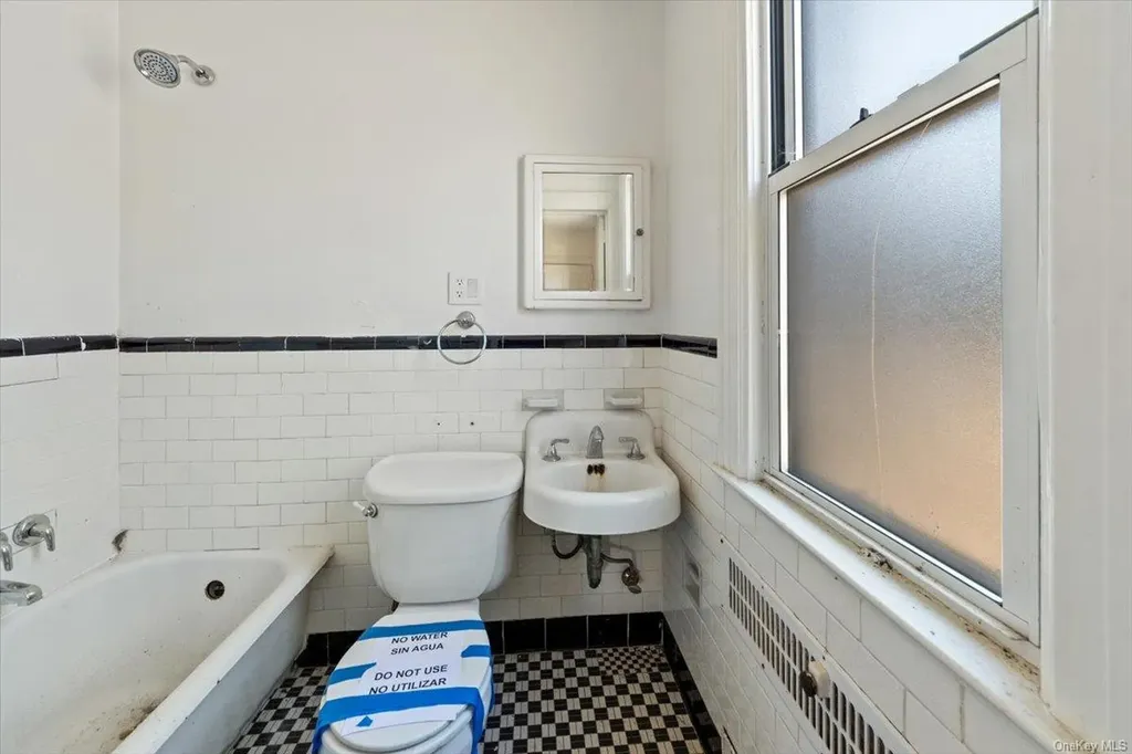 50 Edgecliff Terrace Yonkers NY 10705