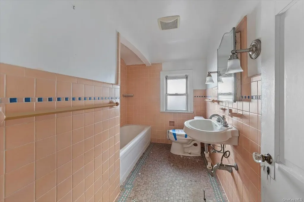 50 Edgecliff Terrace Yonkers NY 10705