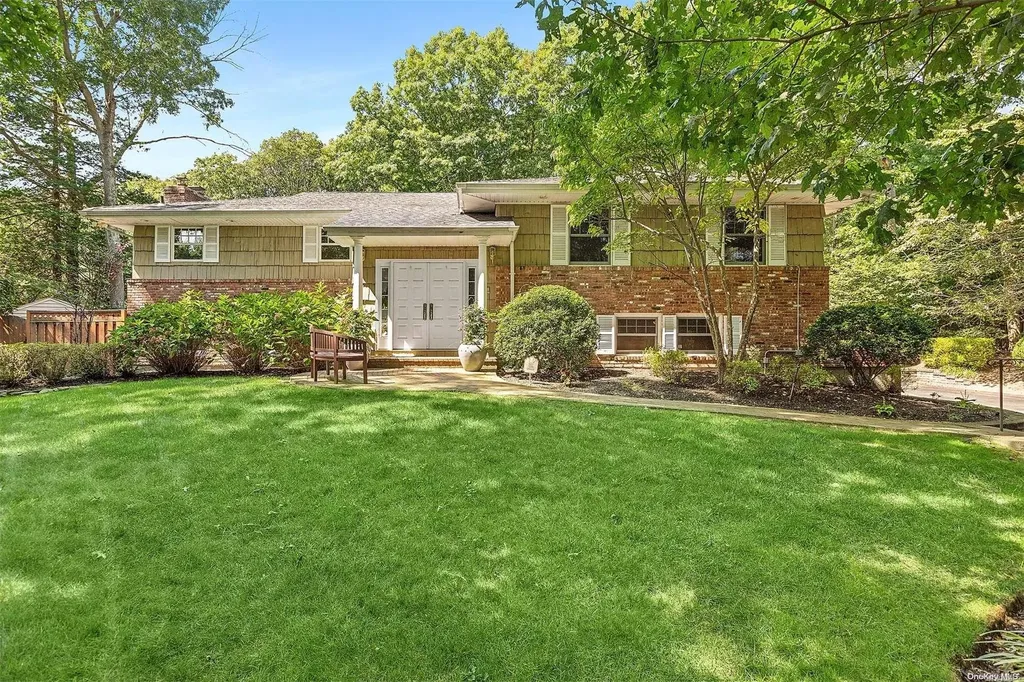 42 Beaumont Drive Melville NY 11747