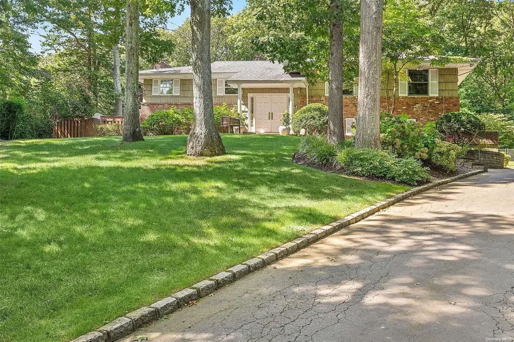 42 Beaumont Drive Melville NY 11747