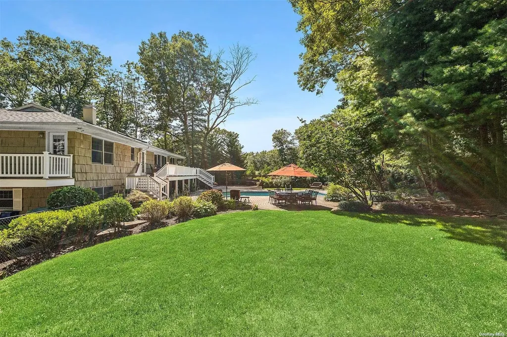 42 Beaumont Drive Melville NY 11747