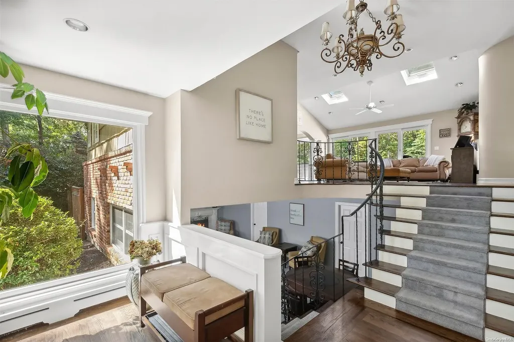 42 Beaumont Drive Melville NY 11747