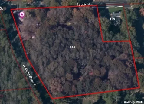 144 South Street Manorville NY 11949