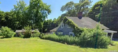 144 South Street Manorville NY 11949