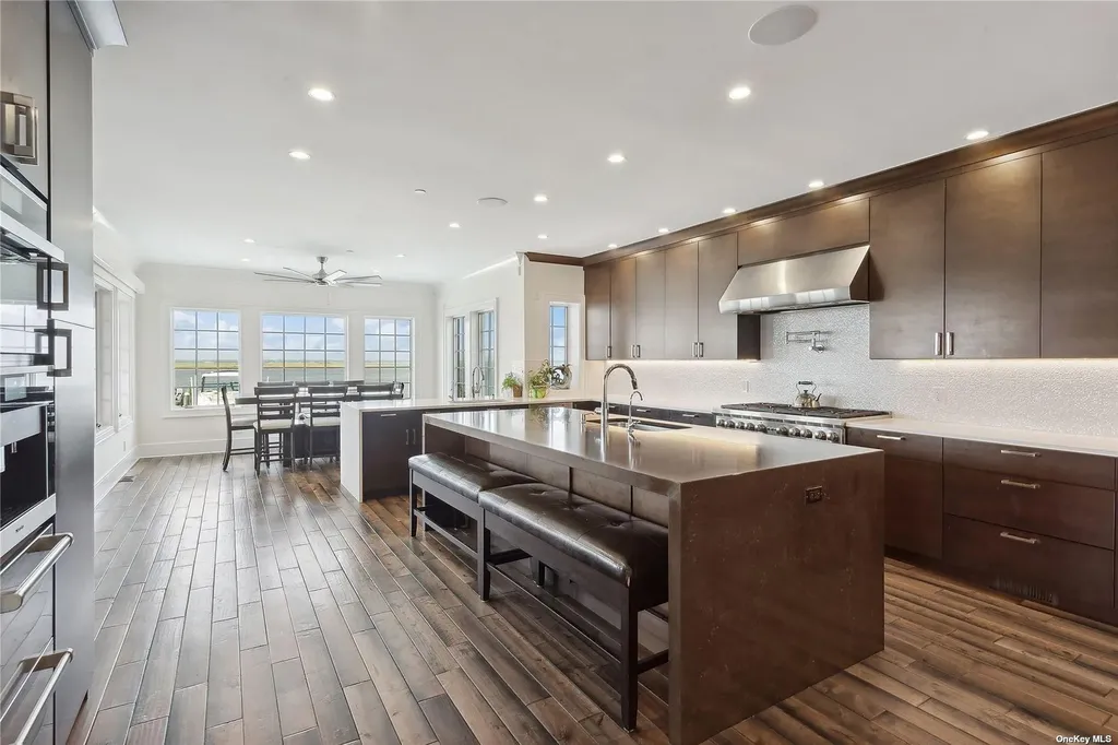 853 W Park Avenue Long Beach NY 11561