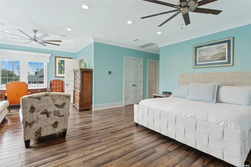853 W Park Avenue Long Beach NY 11561