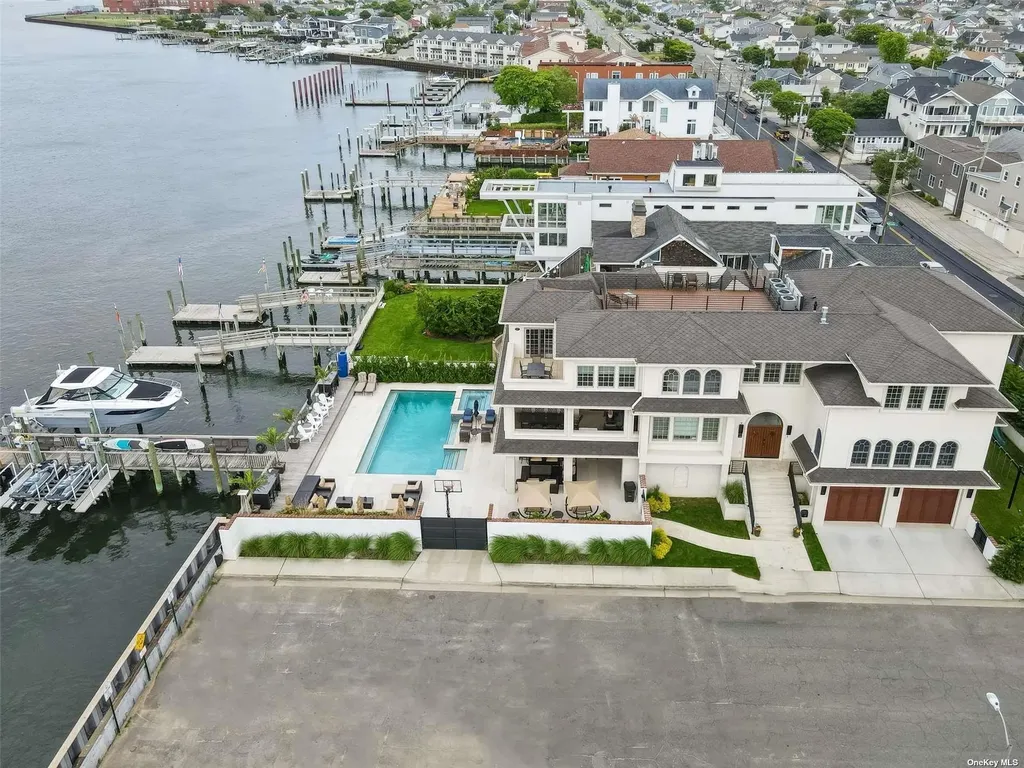 853 W Park Avenue Long Beach NY 11561