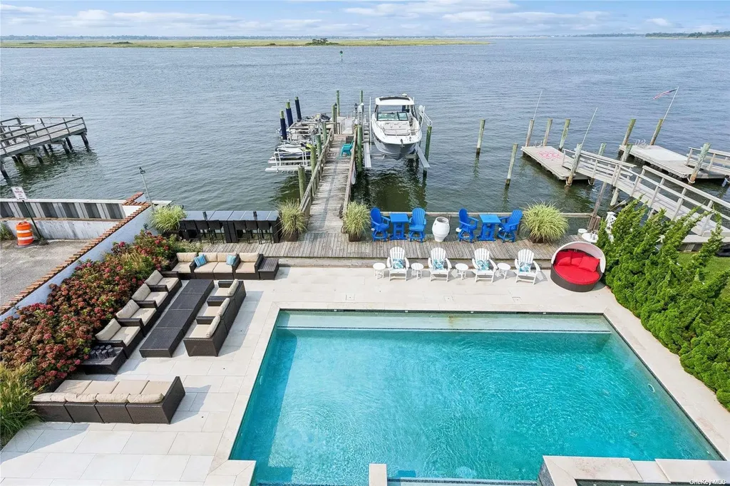 853 W Park Avenue Long Beach NY 11561