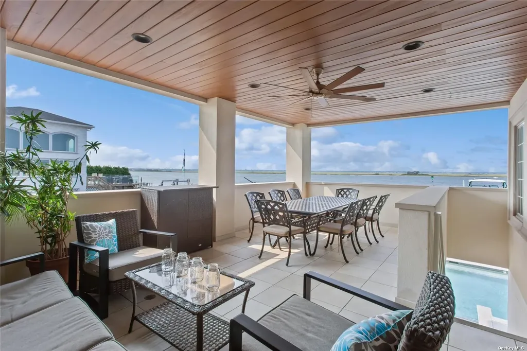 853 W Park Avenue Long Beach NY 11561