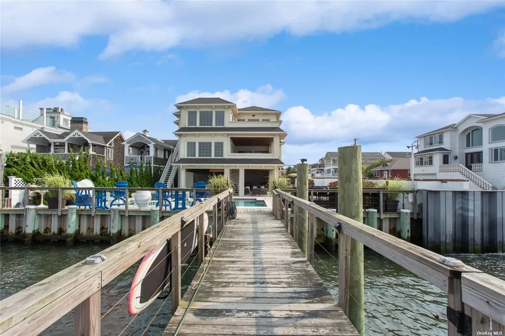 853 W Park Avenue Long Beach NY 11561