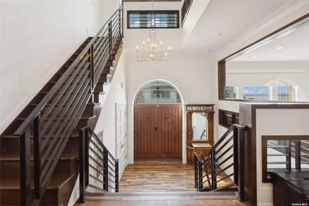 853 W Park Avenue Long Beach NY 11561