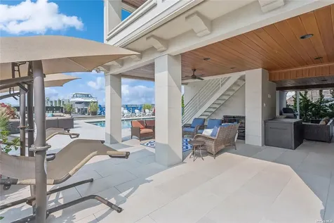 853 W Park Avenue Long Beach NY 11561