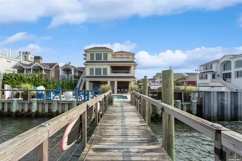 853 W Park Avenue Long Beach NY 11561