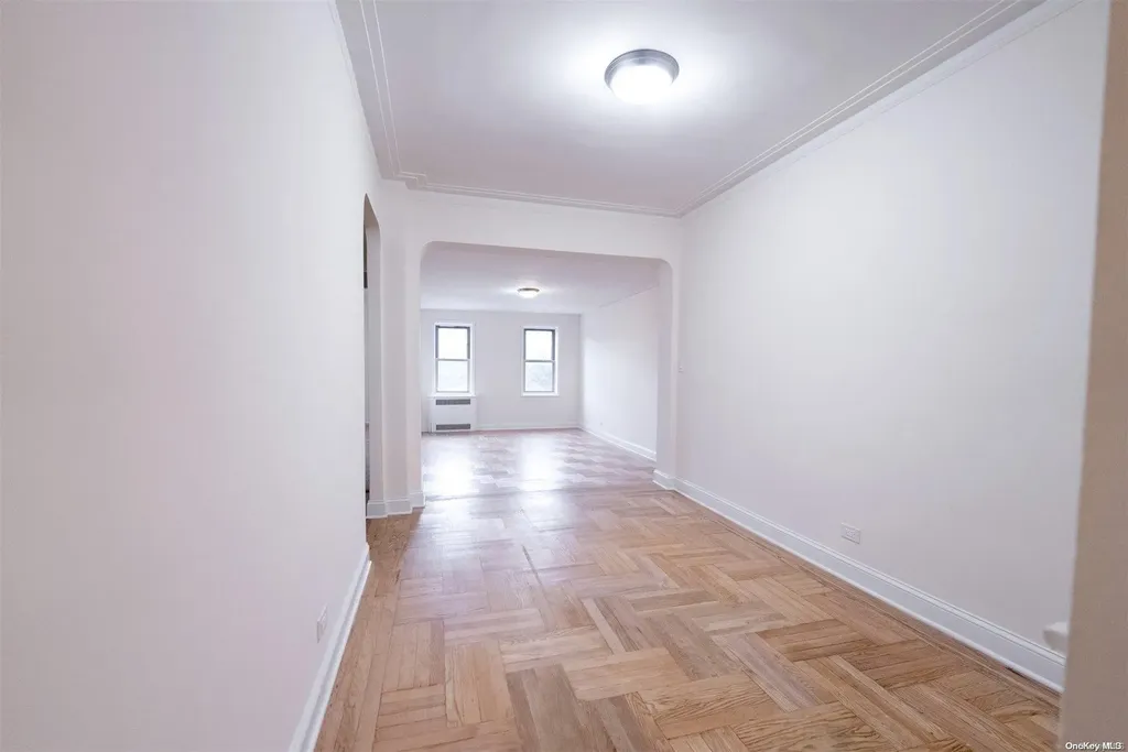 2190 Boston Road Bronx NY 10462