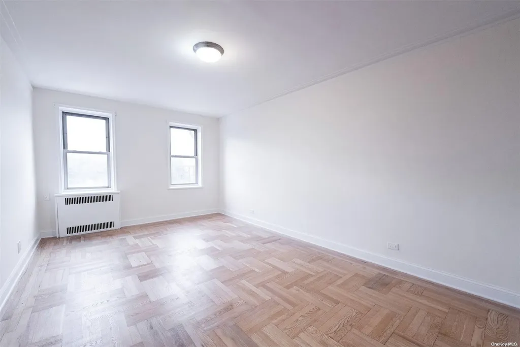 2190 Boston Road Bronx NY 10462