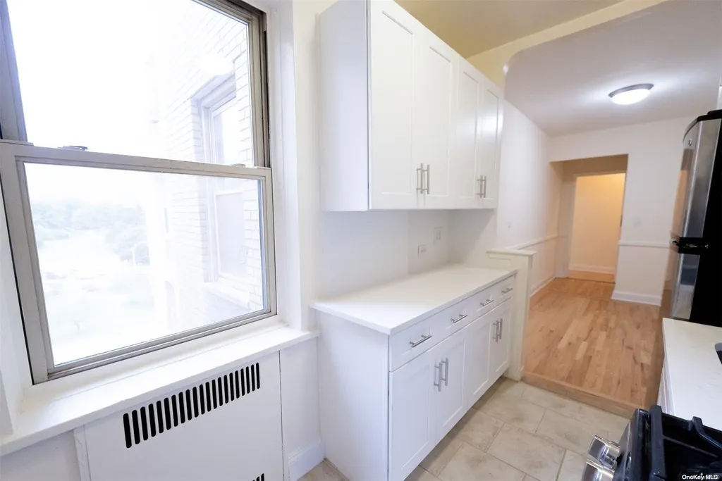 2190 Boston Road Bronx NY 10462