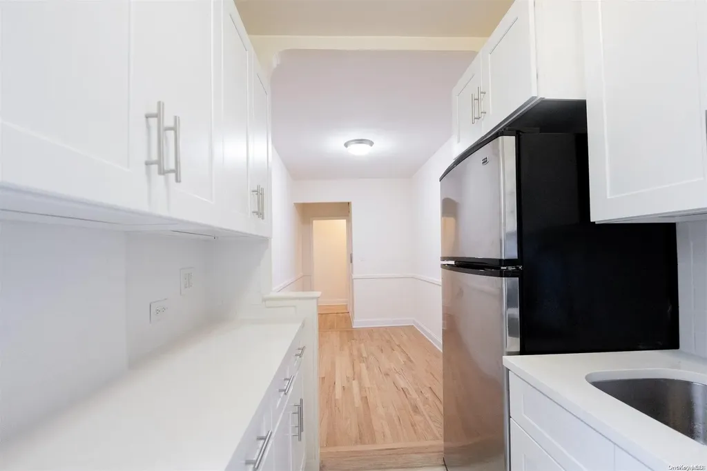 2190 Boston Road Bronx NY 10462