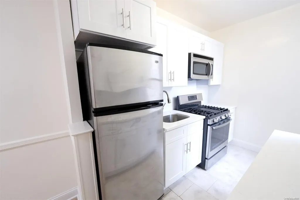 2190 Boston Road Bronx NY 10462