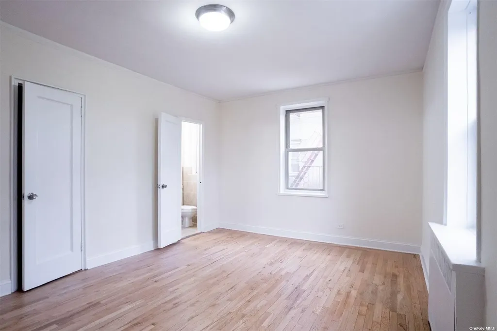2190 Boston Road Bronx NY 10462