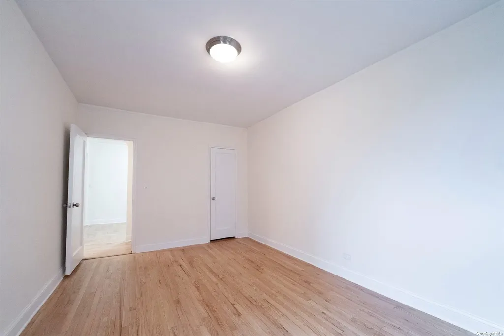 2190 Boston Road Bronx NY 10462