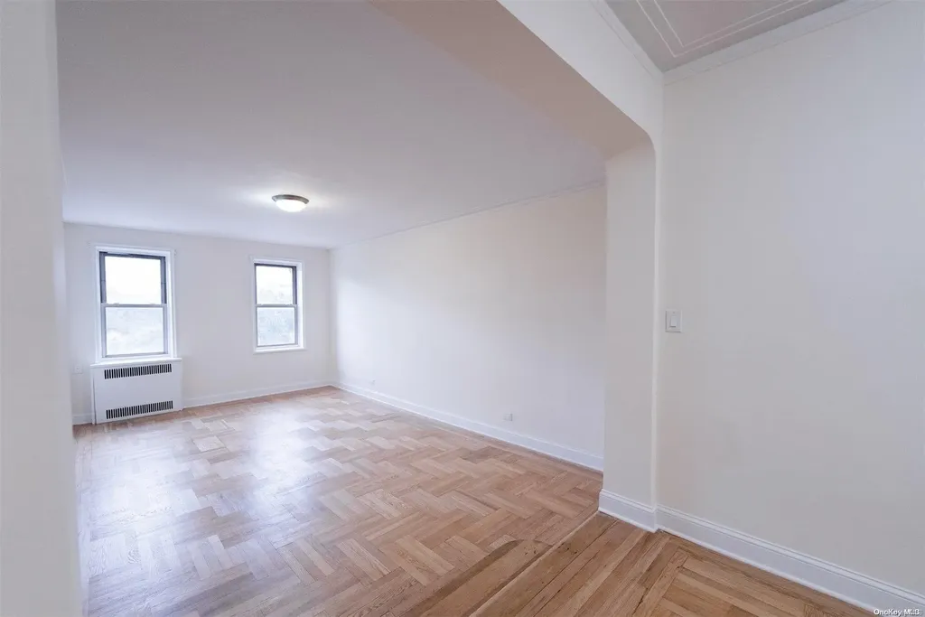 2190 Boston Road Bronx NY 10462