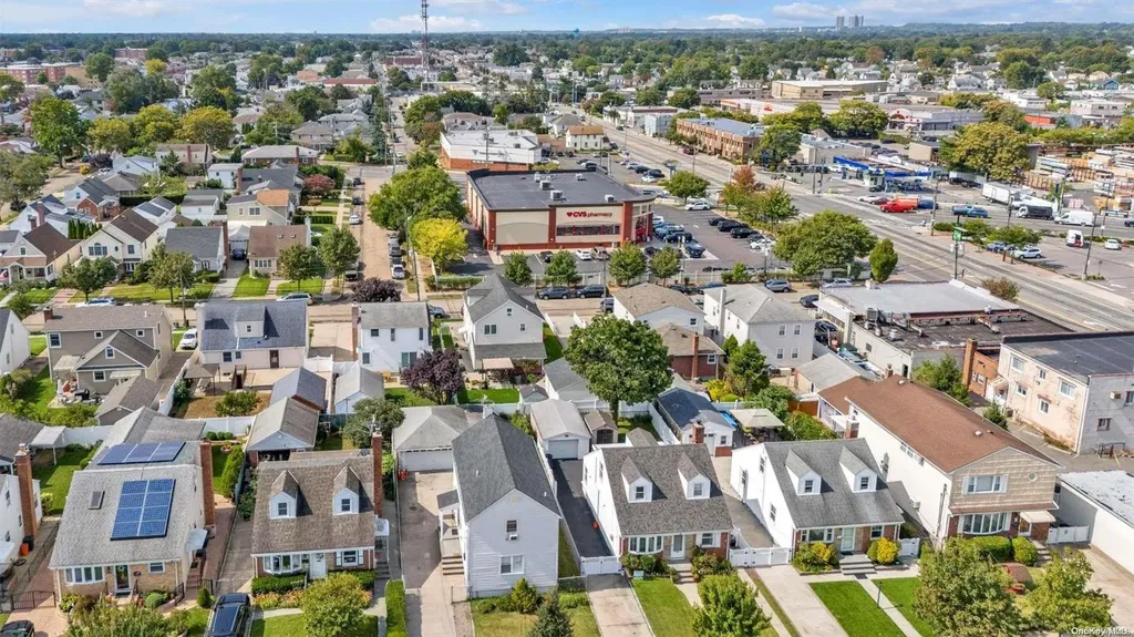 259 Mckinley Parkway Mineola NY 11501