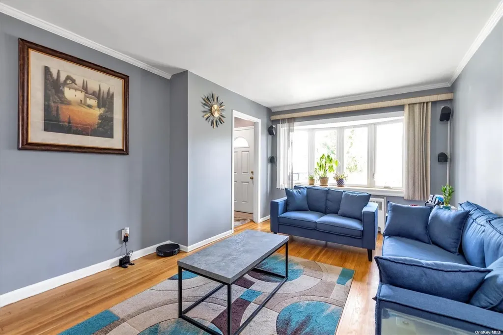 259 Mckinley Parkway Mineola NY 11501