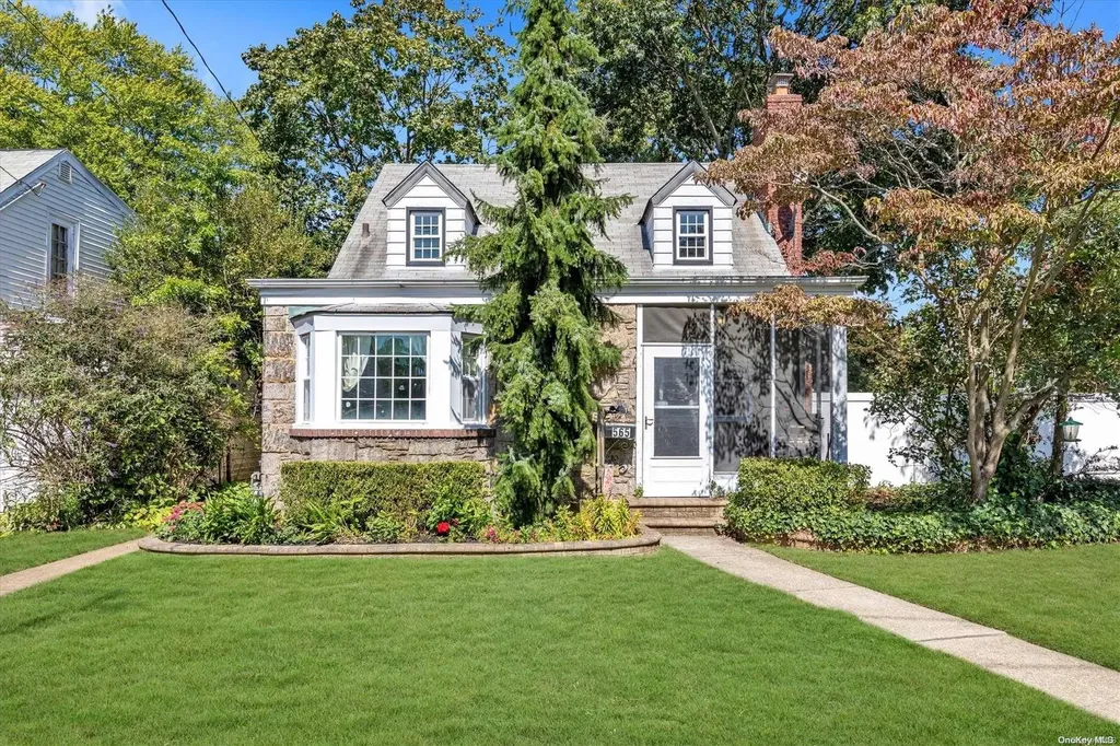 565 Westminster Road North Baldwin NY 11510