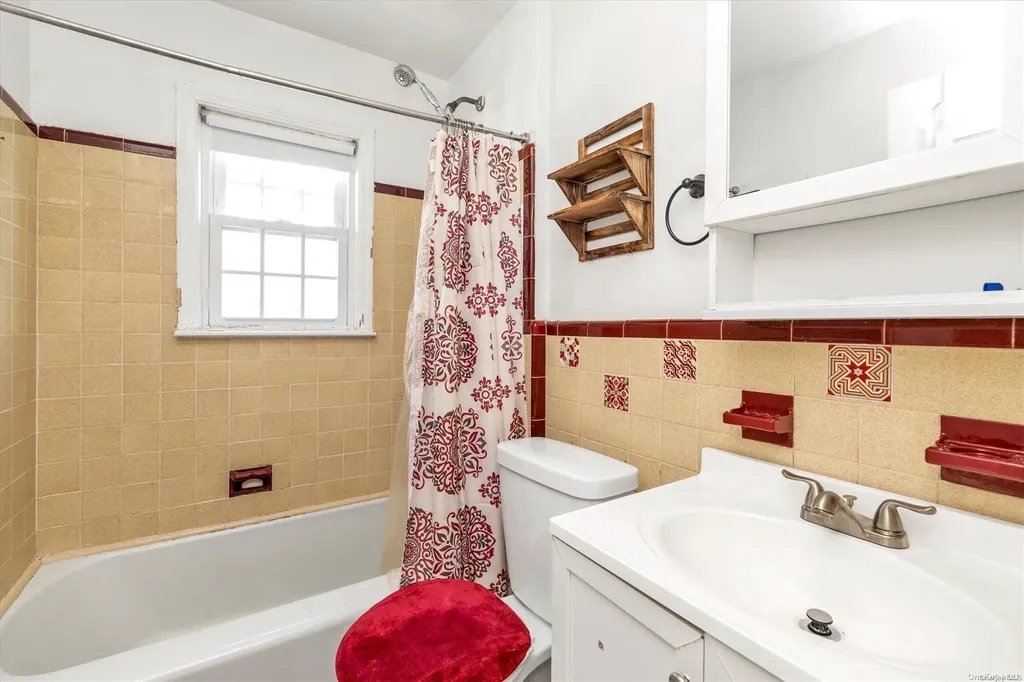 565 Westminster Road North Baldwin NY 11510