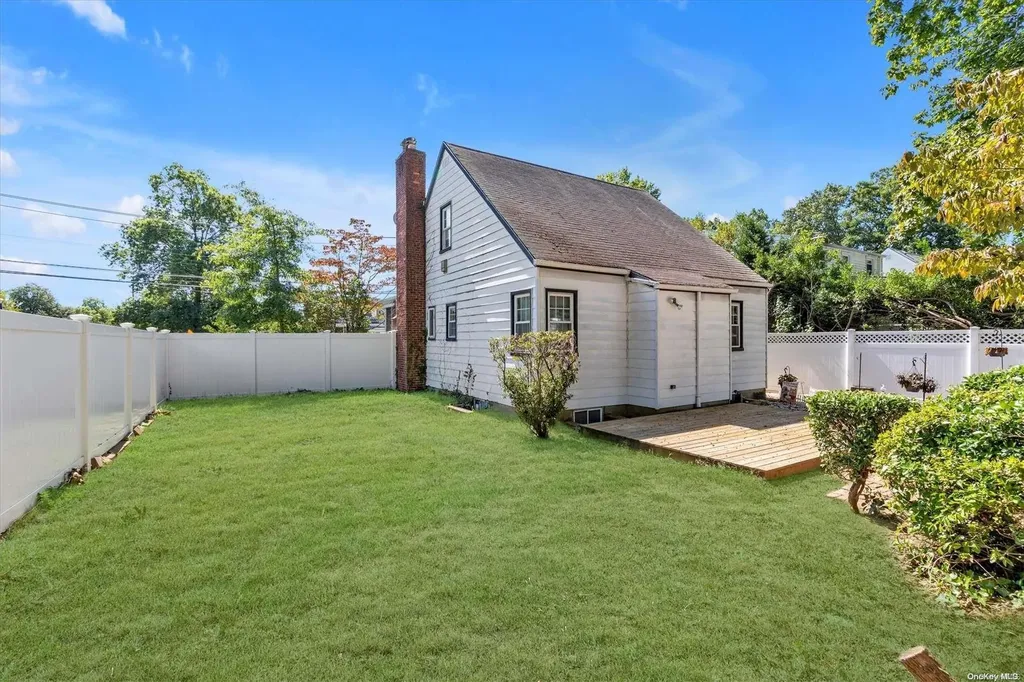 565 Westminster Road North Baldwin NY 11510