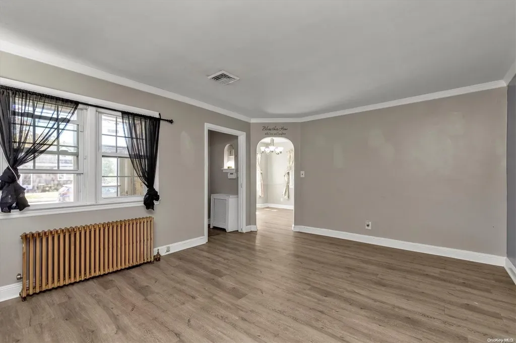 565 Westminster Road North Baldwin NY 11510