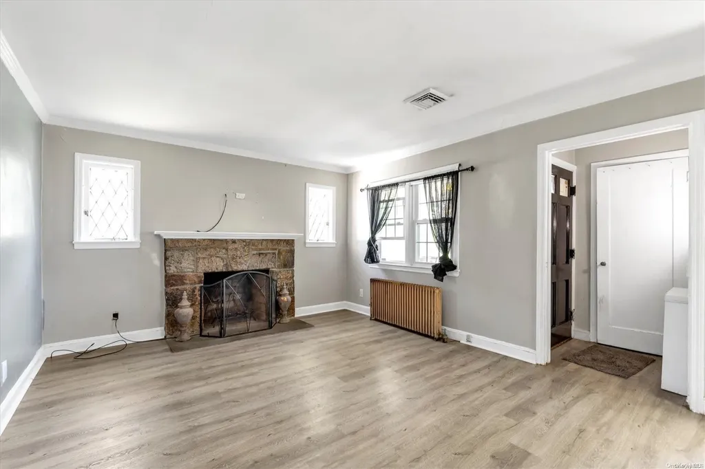 565 Westminster Road North Baldwin NY 11510