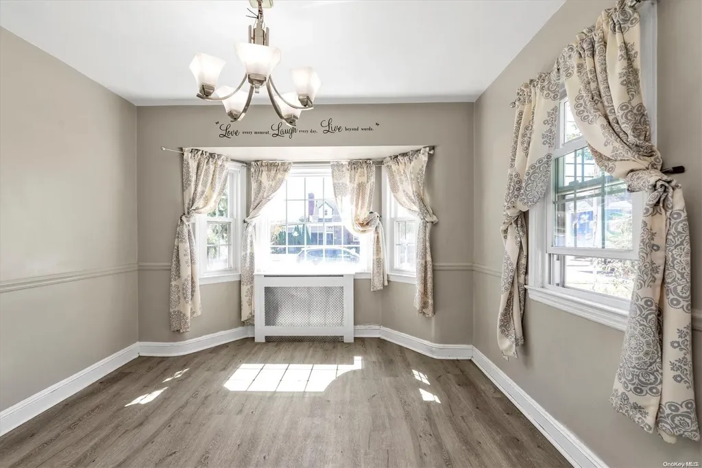 565 Westminster Road North Baldwin NY 11510