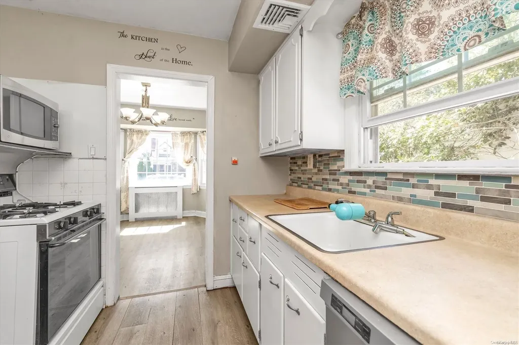 565 Westminster Road North Baldwin NY 11510