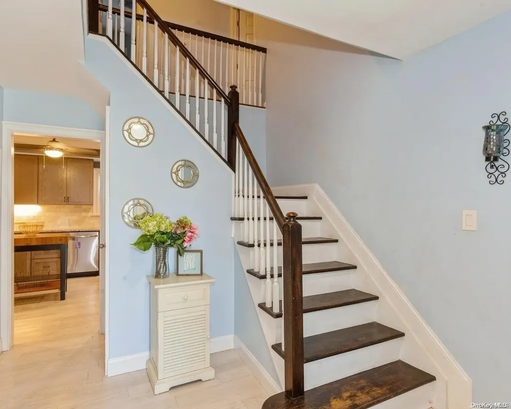 8 Chatham Woods Drive Centereach NY 11720