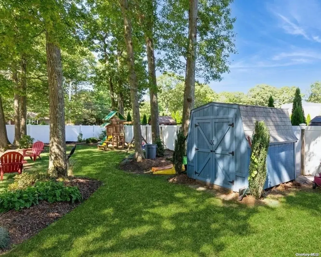 8 Chatham Woods Drive Centereach NY 11720