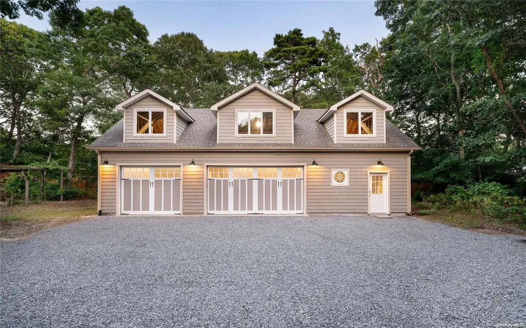 89 Bellows Terrace Hampton Bays NY 11946