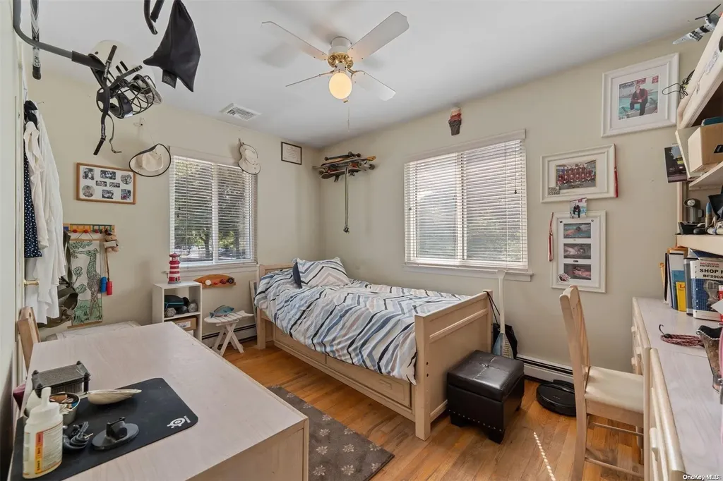 80 Byron Way Oakdale NY 11769
