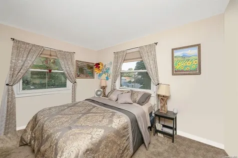 336 Lexington Avenue West Babylon NY 11704