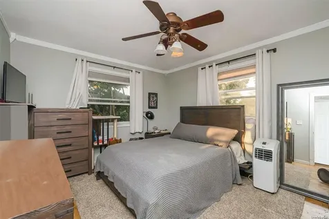 336 Lexington Avenue West Babylon NY 11704