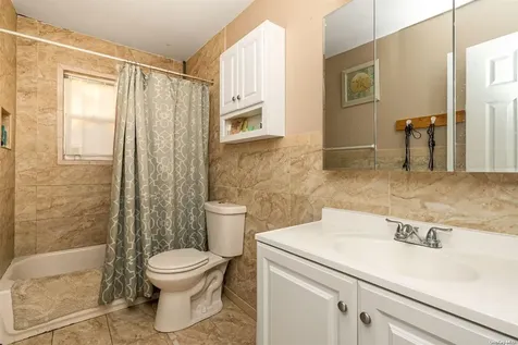 336 Lexington Avenue West Babylon NY 11704