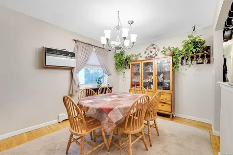 336 Lexington Avenue West Babylon NY 11704