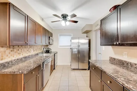 336 Lexington Avenue West Babylon NY 11704