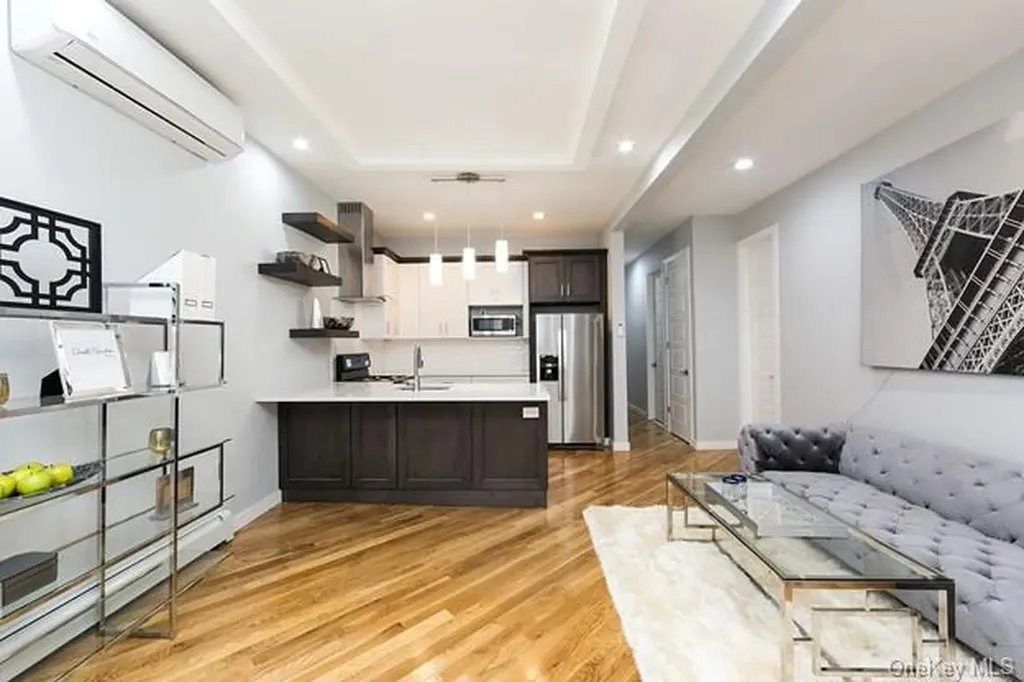 390 E 49th Street Brooklyn NY 11203
