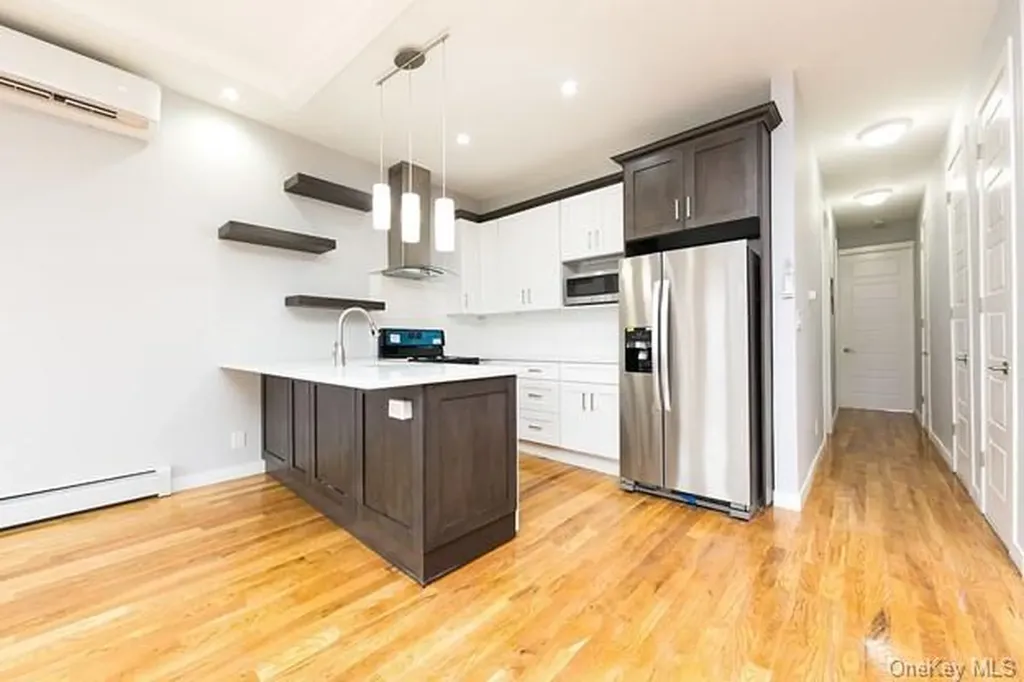 390 E 49th Street Brooklyn NY 11203