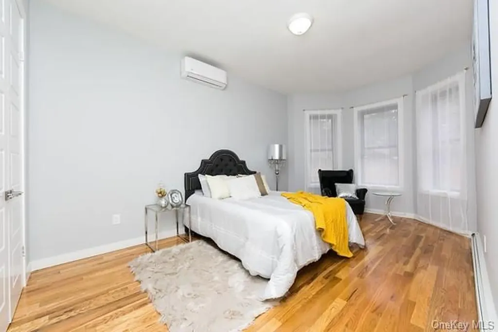 390 E 49th Street Brooklyn NY 11203