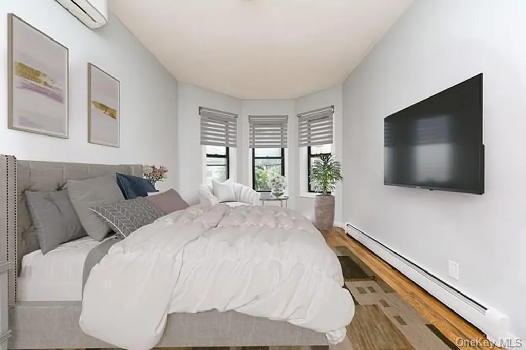 390 E 49th Street Brooklyn NY 11203