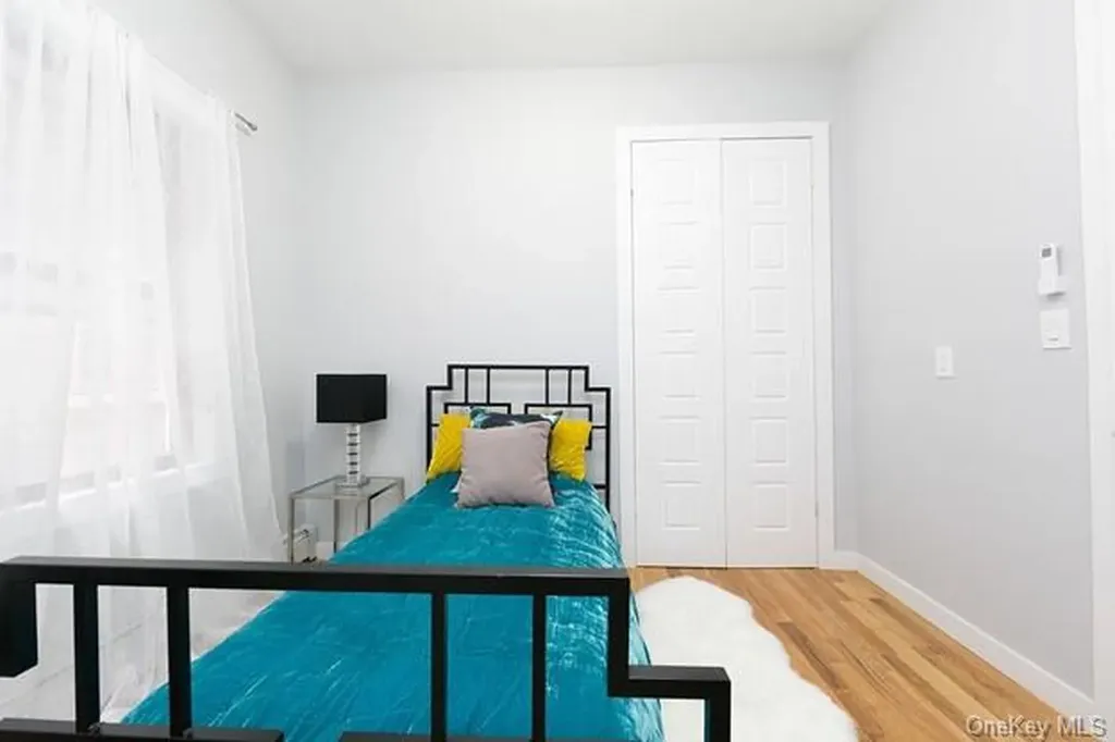 390 E 49th Street Brooklyn NY 11203
