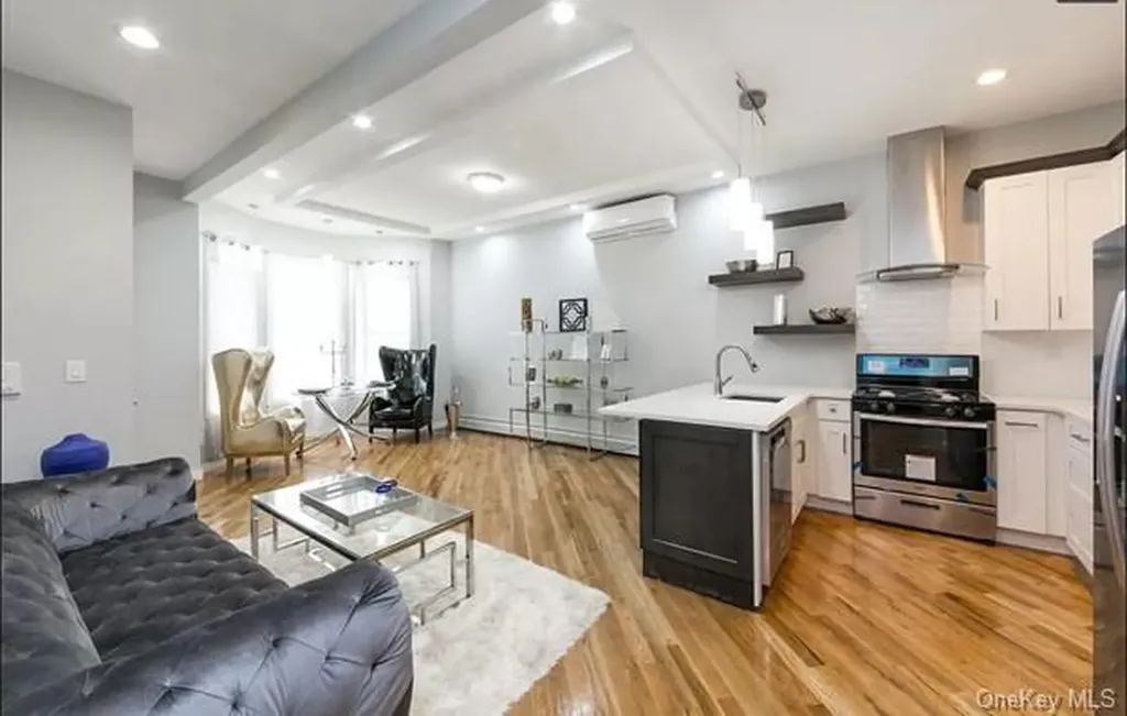 390 E 49th Street Brooklyn NY 11203